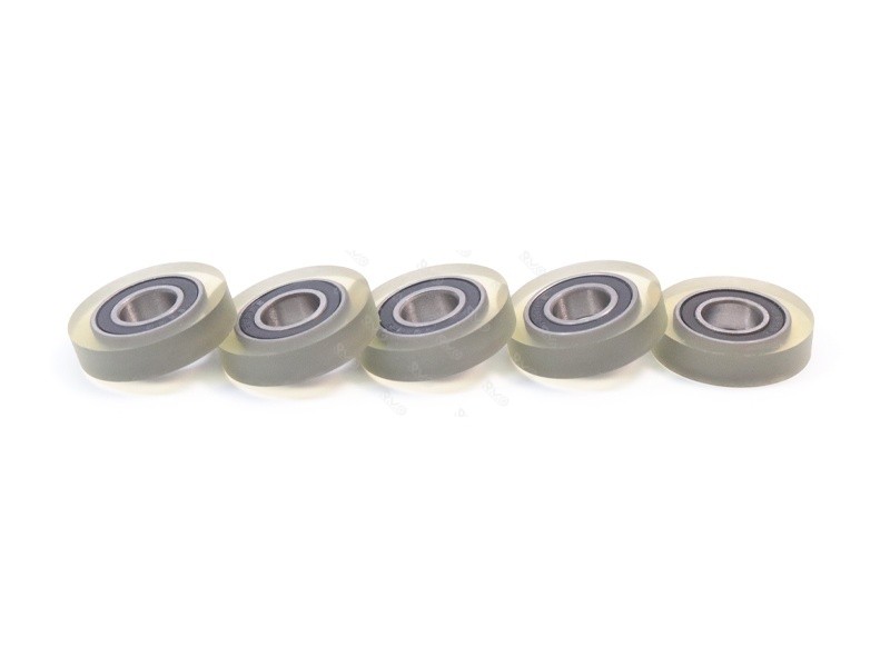 Durable resistant to oil corrosion-resistant pulleys